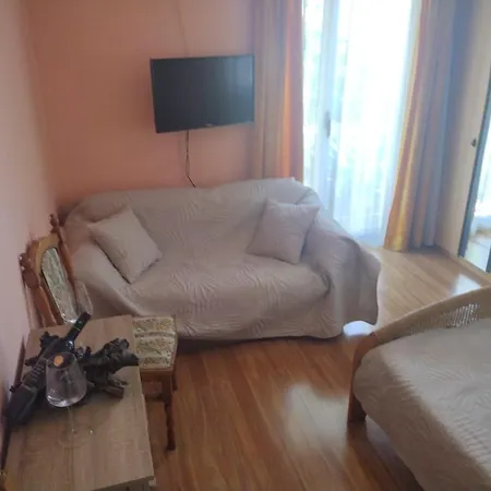 Franjo Apartment