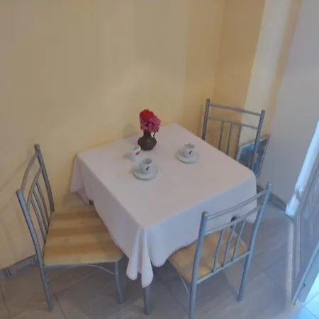 Franjo * Kaštela